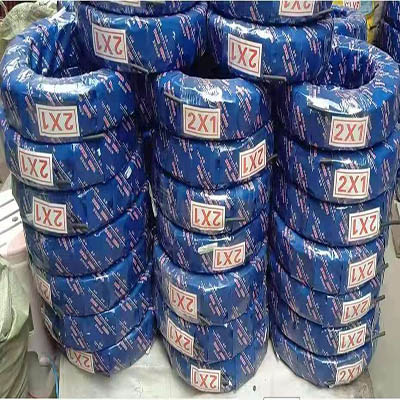 橡(xiang)套軟(ruan)電纜(lan)廠